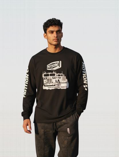 Trucker Longsleeve Tee